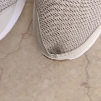 Kısa Sürede Yıpranan Ayakkabı Ve Olumsuz İnceleme Sonucu