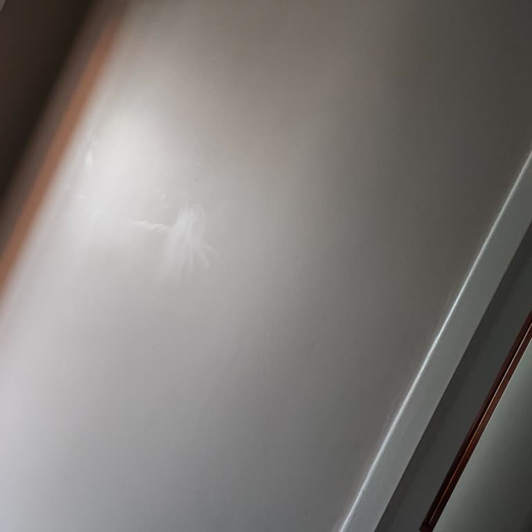 Silinebilir Boya Lekeleri Çıkarmıyor, İzler Kalıyor