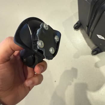 Valiz Kırılması Sonrası Wizz Air'in Zorlayıcı Evrak Talepleri