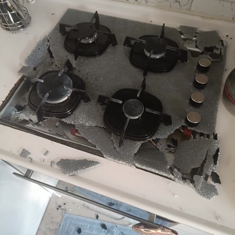 Ocak Kullanımı Sırasında Patlama: Güvenlik Endişesi Ve Dayanıklılık Sorunu