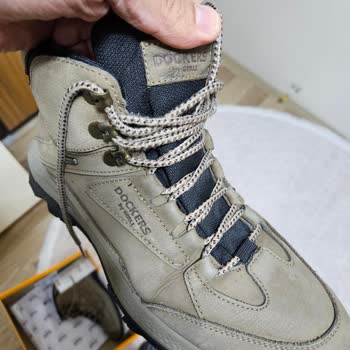 Aldığım Botta Renk Değişikliği Ve Dikiş Açılması Sorunu, Mağaza Sorumluluğu Kabul Etmiyor