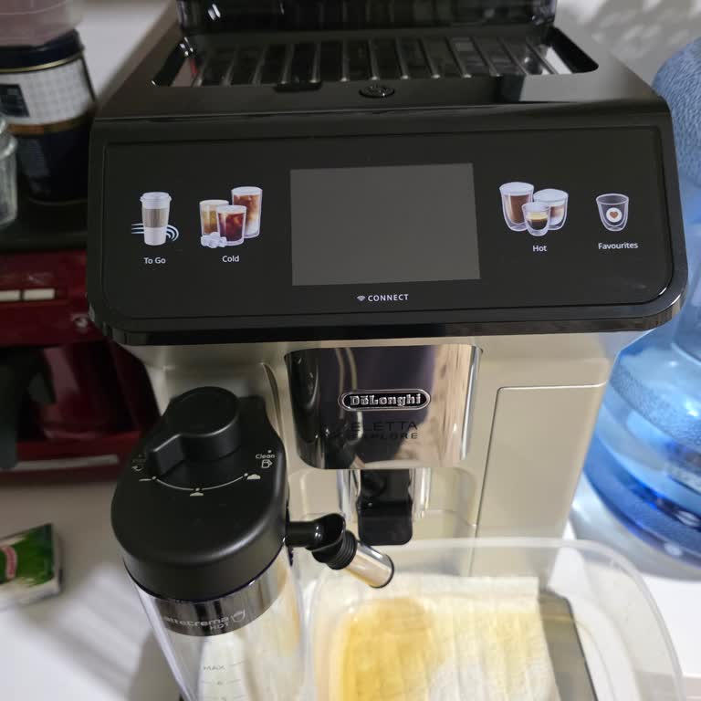 Delonghi Kahve Makinesi Sıcak Kahve Yapmıyor