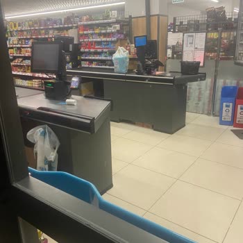 A101 Mağazasında Kapanış Saatinden Önce Hizmet Alamama Ve Olumsuz Çalışan Davranışı