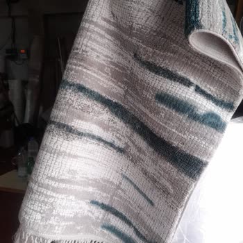 Halılarımın Rengi Bozuldu, İletişim Ve Hizmet Sorunu Yaşadım