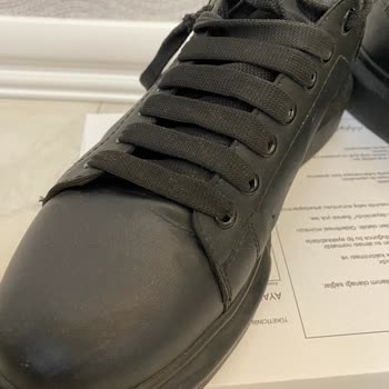 Aldığım Ayakkabıda Sürekli Deforme Sorunu Ve Mağaza İlgisizliği