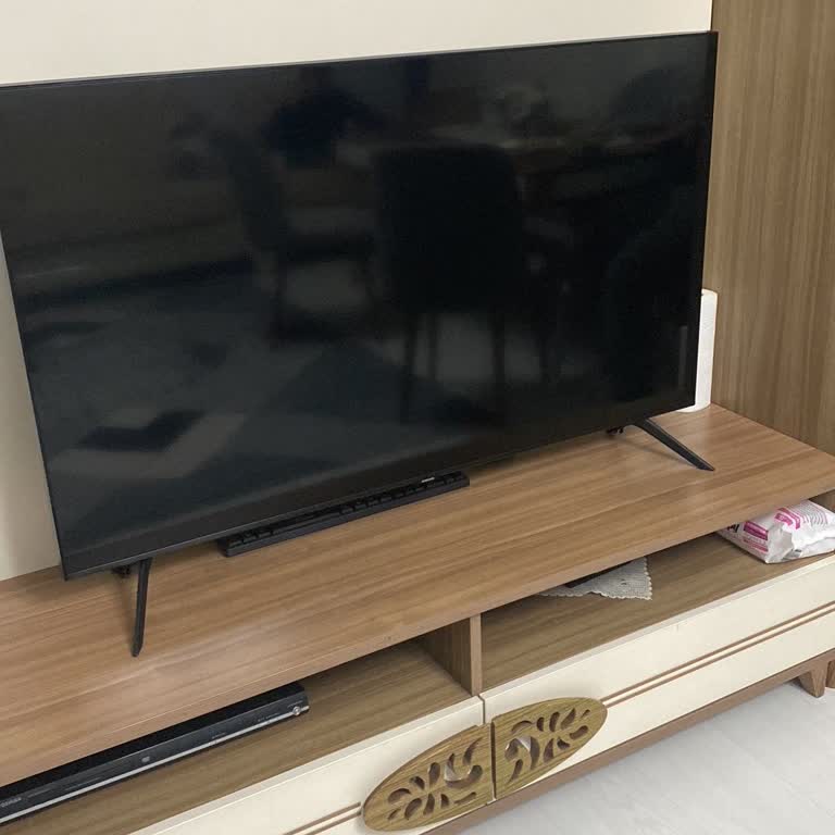 Samsung TU8000 Televizyonumun Garantiden Sonra Ekranı Bozuldu, Yüksek Onarım Ücreti İsteniyor