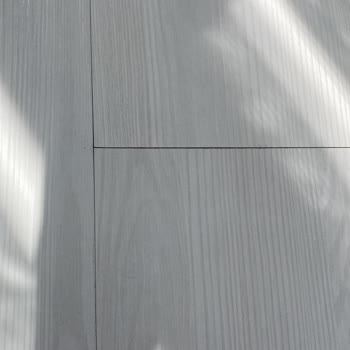 Yapılan Parkelerde Açılma Ve Şişme, Süpürgeliklerde Özensizlik