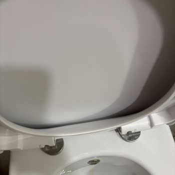 Creavit Klozetimde Sürekli Arıza Ve Müşteri Hizmetlerinden Destek Alamıyorum