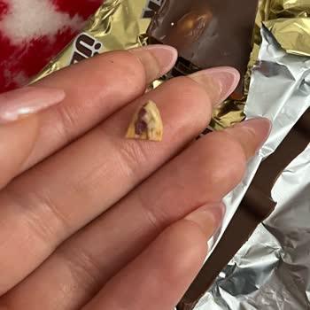 Çikolatanın İçinden Fıstık Kabuğu Çıkması Hayal Kırıklığı Yarattı