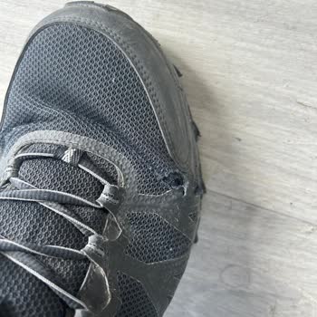 Columbia Outdoor Ayakkabı Günlük Kullanımda Yırtıldı, Garanti Reddiyle Karşılaştım