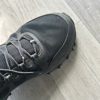 Columbia Outdoor Ayakkabı Günlük Kullanımda Yırtıldı, Garanti Reddiyle Karşılaştım