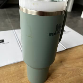 Stanley Yeni Alınan Termos Akıtıyor, Arabam Kahve Oldu