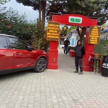 Halka Açık Otoparkta Park Hakkımız Keyfi Şekilde Engelleniyor