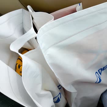 Zorunlu Bez Çanta Satışı Ve İlgisiz Yaklaşım