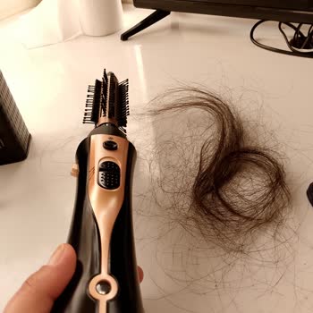 Saç Düzleştirici Cihaz Saçımı Yaktı Ve Kafa Derimde Yanıklara Sebep Oldu