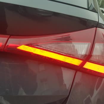 Elmas Otomotiv Hyundai İ20 Arka Stop Çatlağına Servisten Çözüm Bekliyorum