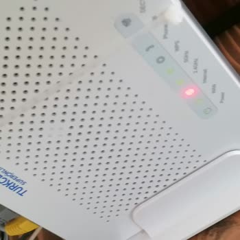 İnternet Kablosu Kesildi, Sorunumuzla İlgilenen Yok