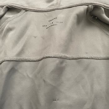 Mağazada Kusurlu Ürün Değişimi İçin İlgisiz Ve Kaba Yaklaşım