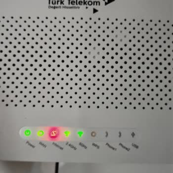 Kablolar Açıkta, Haftalardır Çözüm Yok, Güvenlik Ve Hizmet Aksıyor