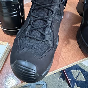 YDS Boots Yeni Alınan Botun Üzerinde Lekelerle Karşılaştım!
