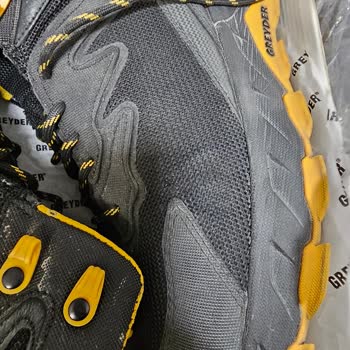 Garantiye Gönderilen Greyder Botta Hasar Ve Yetersiz Hizmet