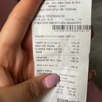 BİM Mağazasında Orkide Fiyatındaki Ani Değişiklik Ve İlgisizlik