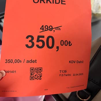 BİM Mağazasında Orkide Fiyatındaki Ani Değişiklik Ve İlgisizlik