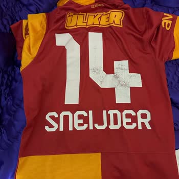 Sipariş Edilen Forma Kusurlu Ve Eksik Geldi, İletişim Sağlanamadı