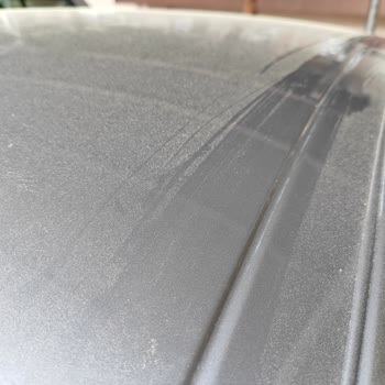 Kullanılmayan Araçta Oluşan Beyaz İzler İçin Çözüm Bekliyorum