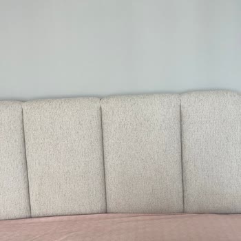 Yatak Odası Takımında Leke Ve İlgisiz Müşteri Hizmeti
