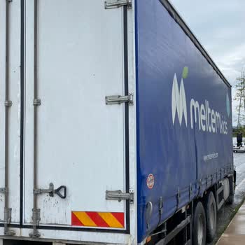 Sevkiyat Aracı Personelinden Saldırgan Davranış Ve Maddi Zarar