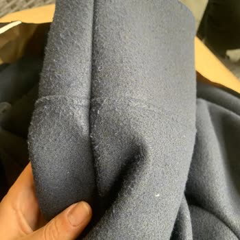 Kısa Sürede Tüylenen Kaban Ve Yetersiz Mağaza Desteği