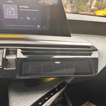 Sıfır Kilometre Araçta Ekran Ve Donanım Arızası: Hayal Kırıklığı