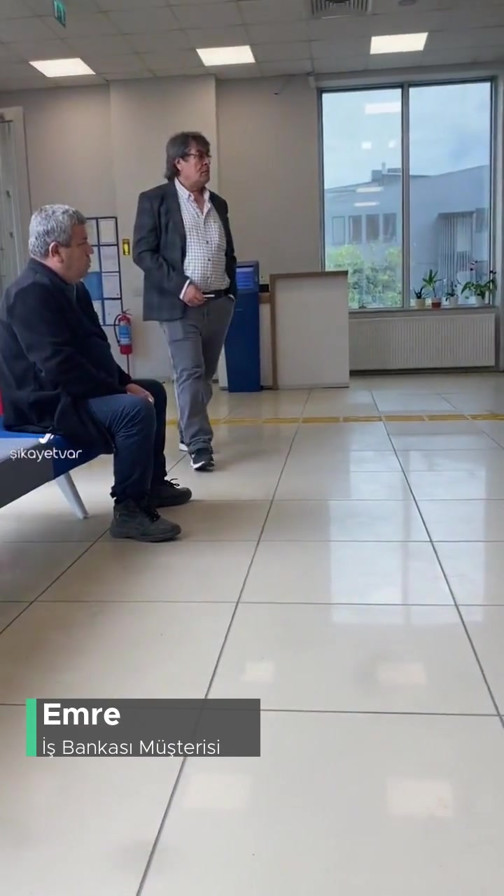 Tuzla Tersane İş Bankası Şubesinde Sıra Sorunu! videonun kapak resmi