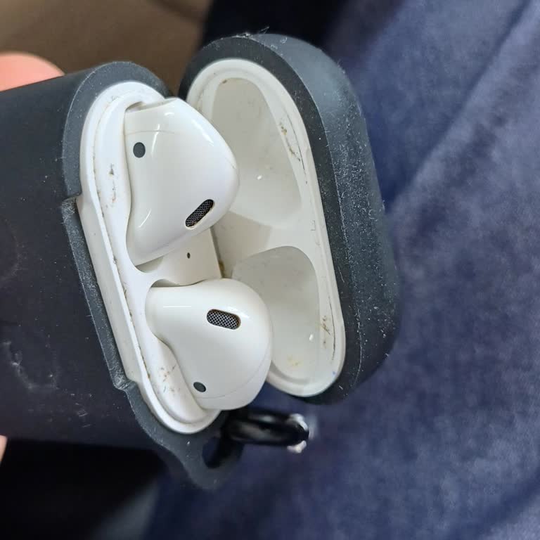 Airpods Kulaklığım Temizlenmeden Geri Gönderildi