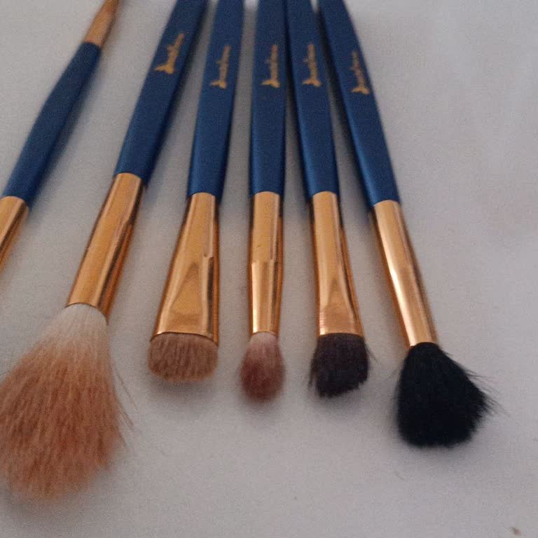 Nascita Makyaj Fırçasında Kısa Sürede Dökülme Ve Deformasyon Sorunu