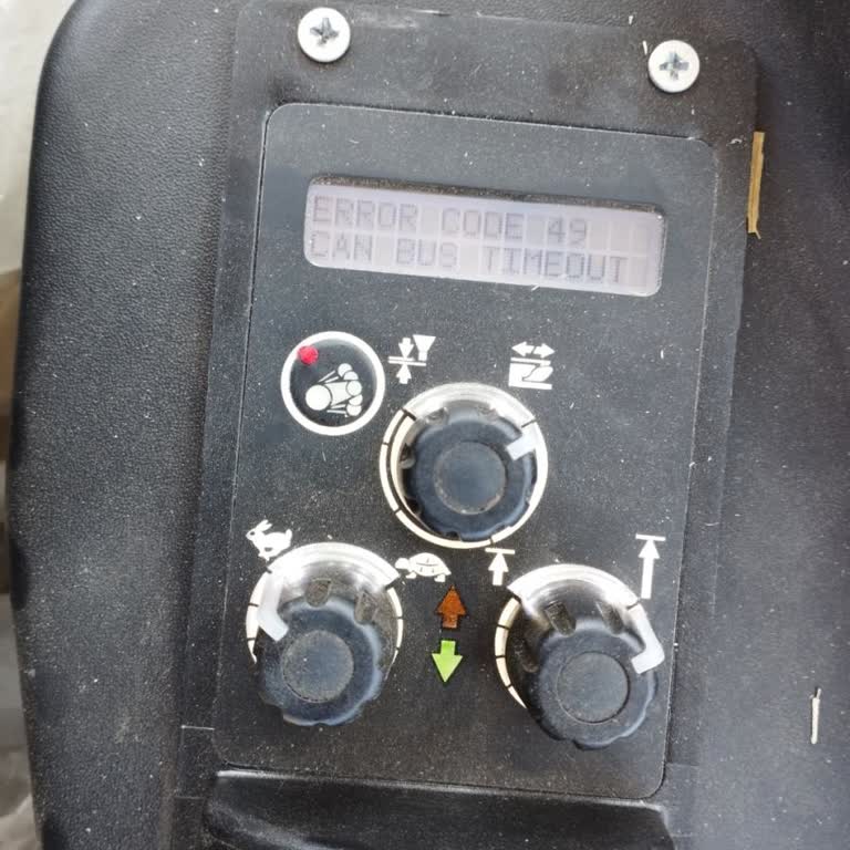 Traktörümün Hidrolik Arızası Çözülemiyor, Mağdurum