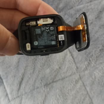 Akıllı Saatte Tekrarlayan Ekran Sorunu Ve Yetersiz Teknik Servis Deneyimi