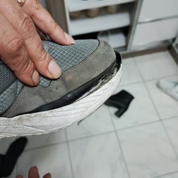 Jump Ayakkabı Kısa Sürede Yırtıldı Ve Garanti Reddi