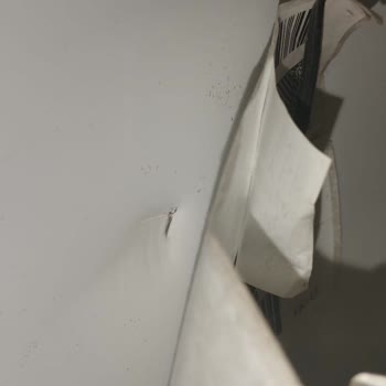 Ezilmiş Buzdolabı Teslimatı Ve Yetersiz Servis Desteği