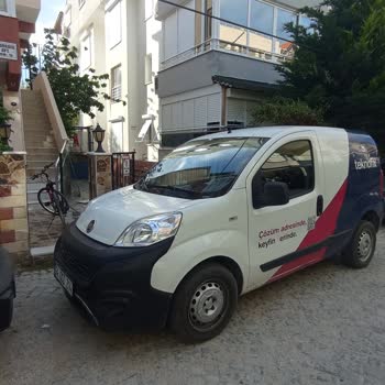 Servis Aracının Hatalı Parkı Nedeniyle Eve Girişimiz Engellendi