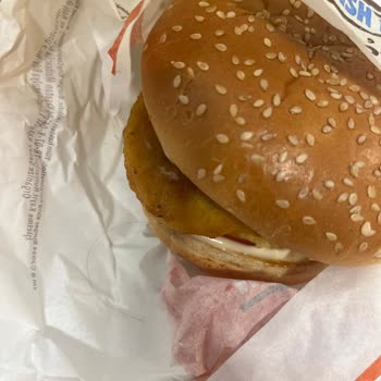 Siparişimde Saç Kılı Ve Bayat Ürünle Karşılaştım