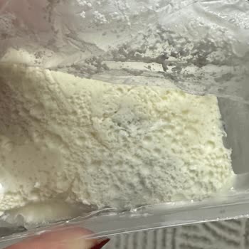 Son Kullanma Tarihine Rağmen Küflü Kaymak Şoku