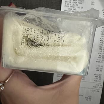 Son Kullanma Tarihine Rağmen Küflü Kaymak Şoku