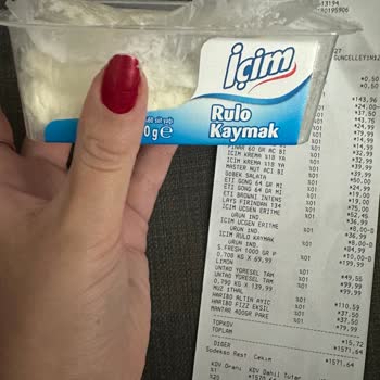 Son Kullanma Tarihine Rağmen Küflü Kaymak Şoku