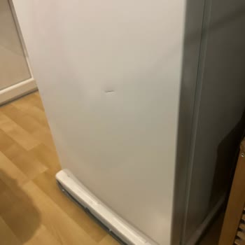 Yeni Alınan Derin Dondurucuda Çizik Ve Sorumluluk Karmaşası