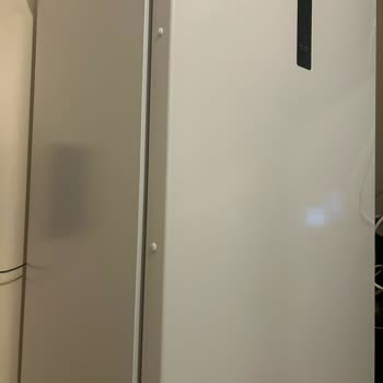 Yeni Alınan Derin Dondurucuda Çizik Ve Sorumluluk Karmaşası