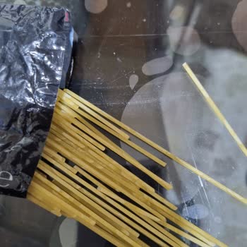 Oba Makarna Pişerken Parçalandı Ve Bozuk Çıktı