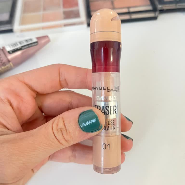 Maybelline Kapatıcı İlk Kullanımda Aktı Ve Ürünün Yarısı Döküldü