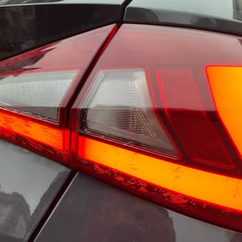 Hyundai Assan İ20 Arka Stop Lambalarında Garanti Kapsamında Çatlama Sorunu Servis Sürecinde Gecikme